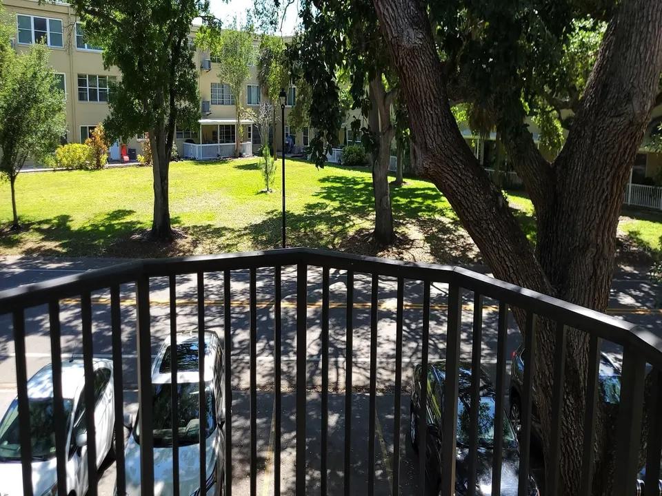 2298 Netherlands Drive #32 WELCOME TO "ON TOP OF THE WORLD"! This AFFORDABLE, PRICED TO SELL, 1 bedroom, 1 bath condo is ready for it's next owner! AT THIS PRICE IT WILL NOT LAST LONG! UNMATCHED - Image# 4