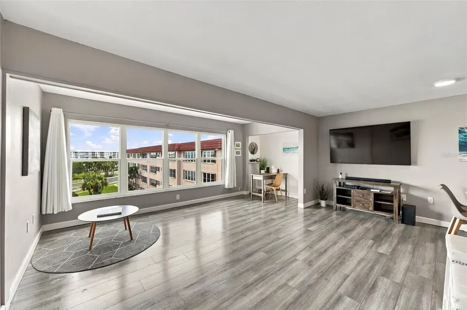 9950 62nd Ter N Apt 408, Saint Petersburg, FL 33708 - Image# 9